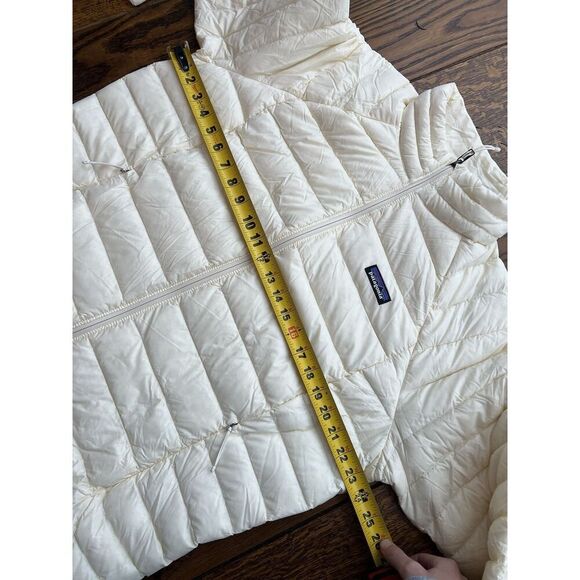 Patagonia Women’s Down Jacket Wool White Size X-Large NWT $279 Retail - Picture 6 of 7